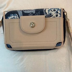 Spartina Oyster Factory Phone Wristlet